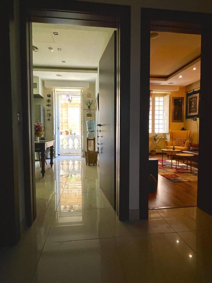Valletta Collection - Merchant Str Apartment With Large Yard المظهر الخارجي الصورة